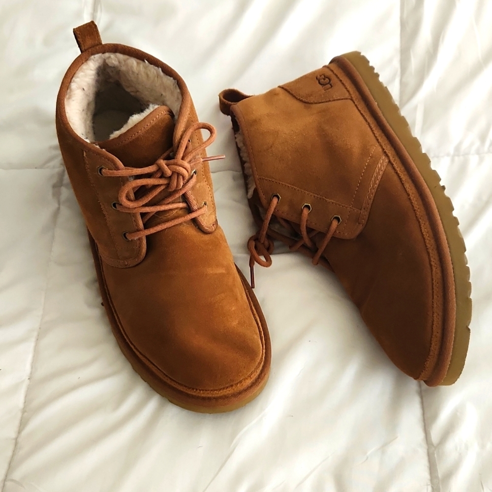 Ugg mid boot Men's Size 13